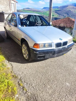 BMW E36 CON JAULA AST