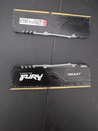 2x Kingston Fury RAM 16GB
