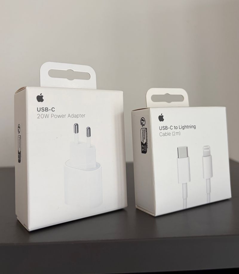 Nuevo cargador Apple 20W 2026 + Cable Lightning 2M