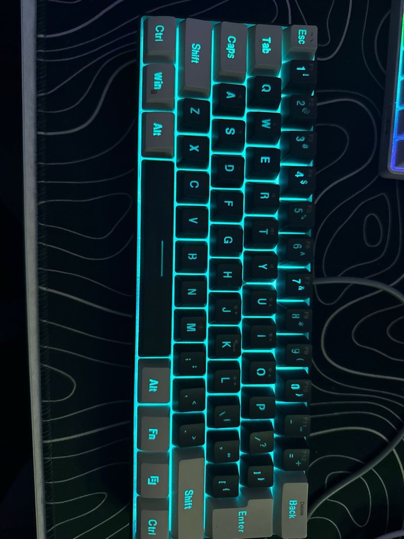 Teclado 60% RGB afbeelding 5