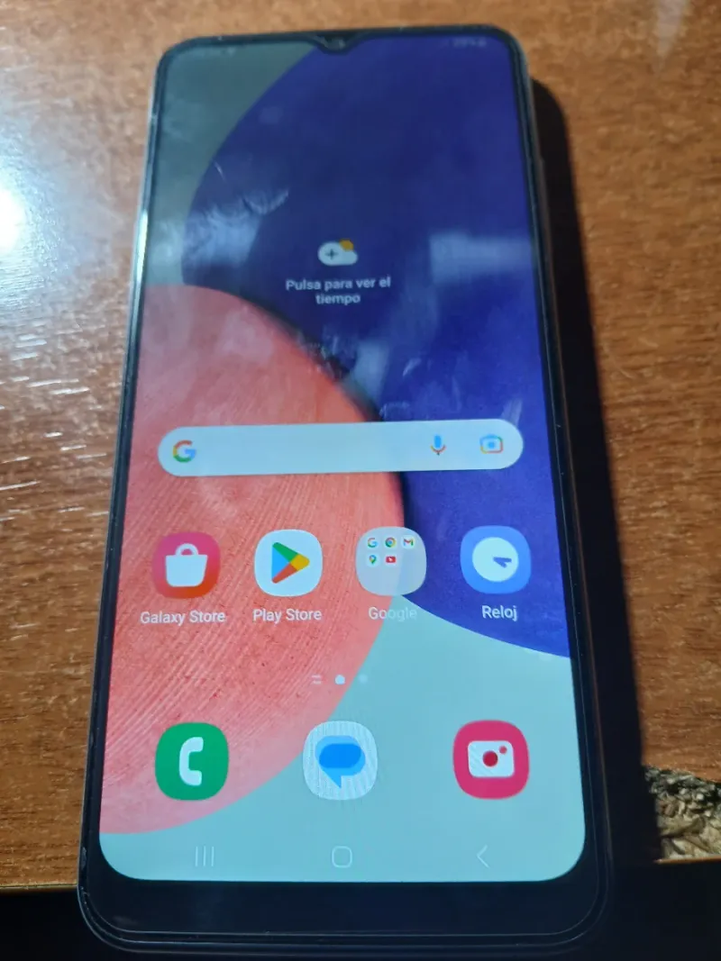 Samsung A22 5G con pequeña rotura cristal. afbeelding 4