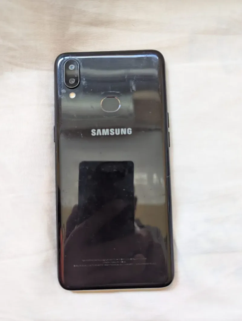 Samsung Galaxy A10s Usado afbeelding 3