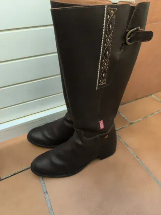 Botas Valverde del camino