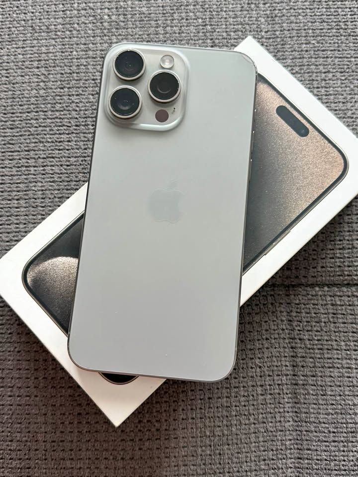 iPhone 15 Pro Max