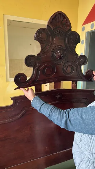 Cabecero  y piesero de cama antiguo de madera