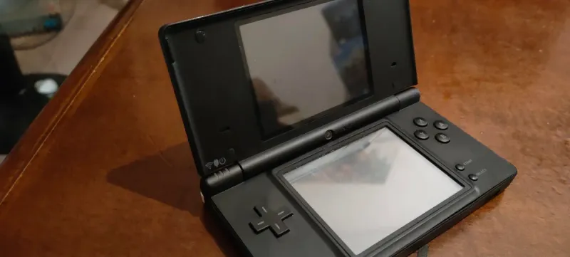 Nintendo DSi Negra No Funciona afbeelding 2