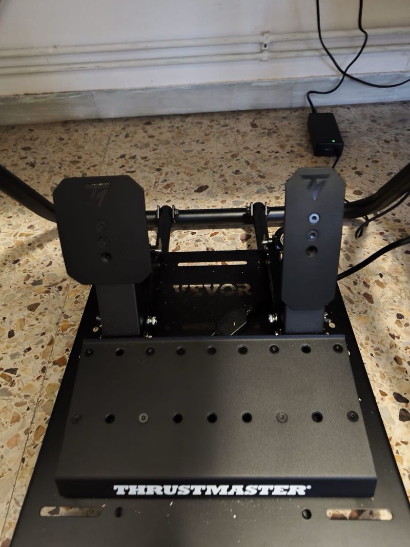 Volante Thrustmaster PS5 afbeelding 2