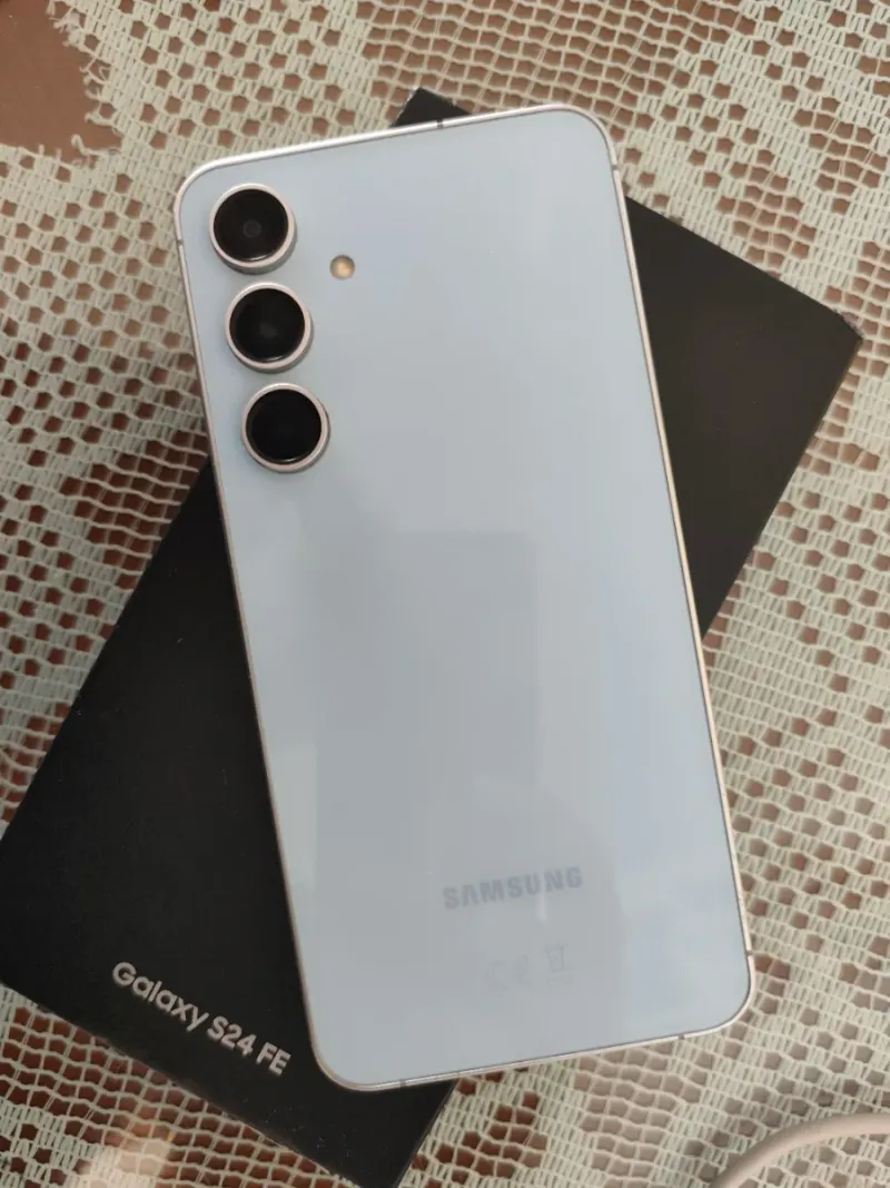 Samsung S24 FE