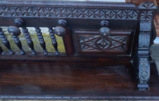 Perchero de madera maciza tallado a mano