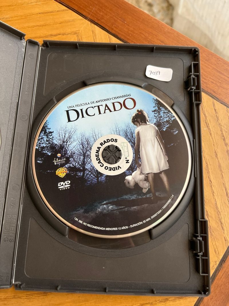 DVD Dictado (Edición para alquiler) afbeelding 3
