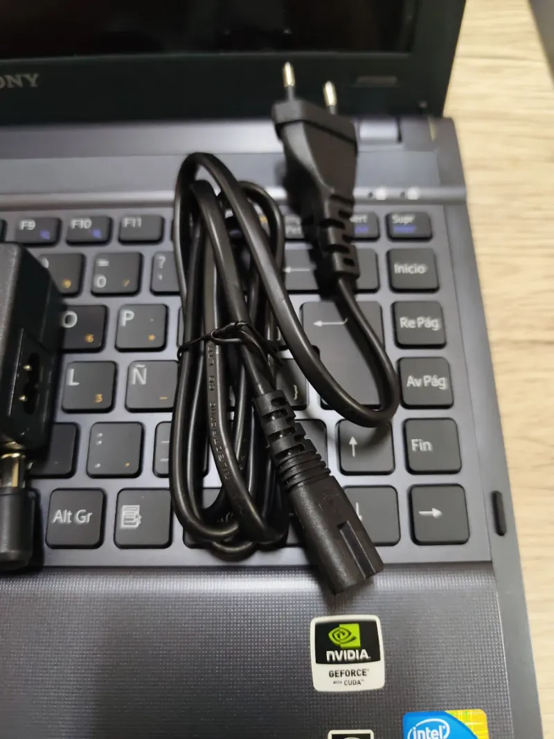 Sony VAIO VPCS12V9E Intel Core i5 afbeelding 4