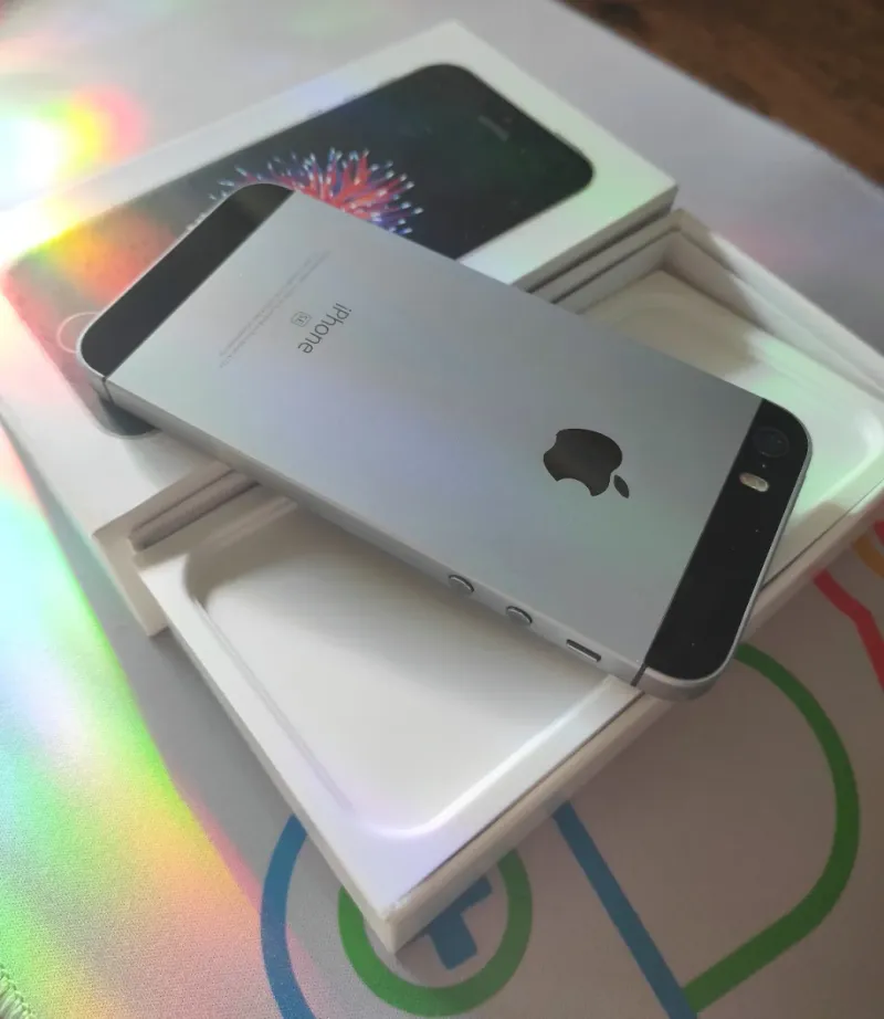 iPhone SE 1ª Gen 64GB Negro Batería cambiada. afbeelding 3