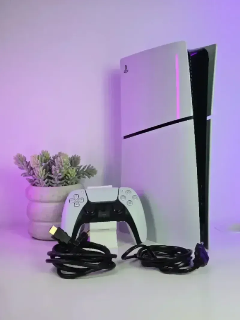 PS5 Slim Digital 1TB + mando Playstation original