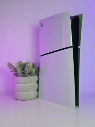 PS5 Slim Digital 1TB + mando Playstation original