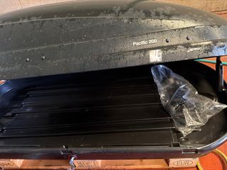 Portaequipajes de techo Thule