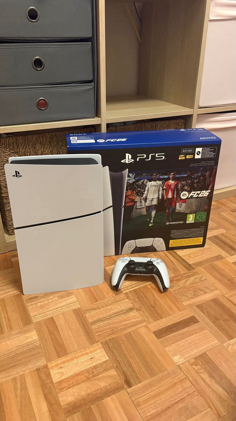 Playstation 5, 825GB. 4K afbeelding 2