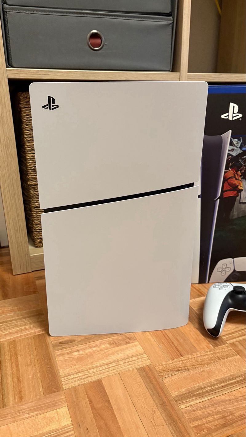 Playstation 5, 825GB. 4K afbeelding 3