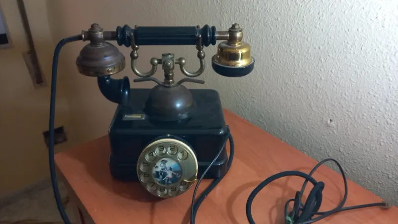 Teléfono Antiguo Telefonica Negro/Dorado
