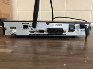 Descodificador Satélite Iris 9600 HD