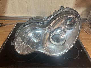 Faro Xenón Izquierdo Mercedes Clase C W203