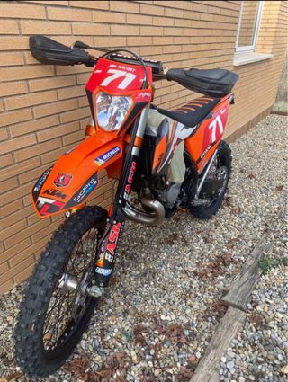 KTM EXC 150 del 2022