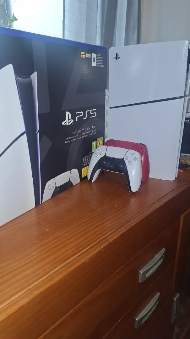 PS5 1TB + 2 Controles Originales