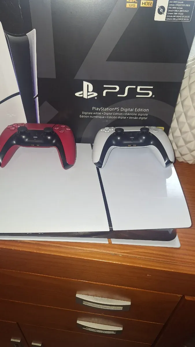PS5 1TB + 2 Controles Originales afbeelding 5