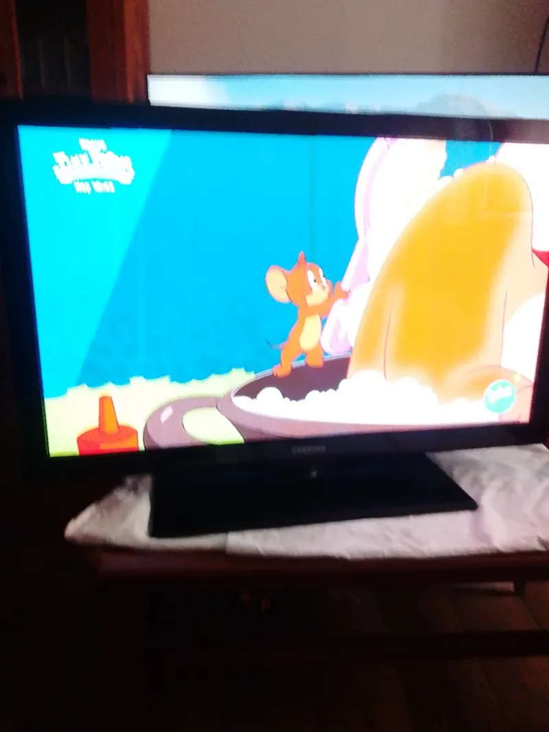 Televisión Samsung Negra afbeelding 2
