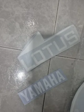 Pegatinas Yamaha y Lotus