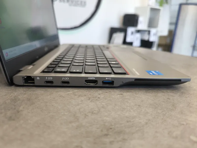 Fujitsu U7411 i5 11th Gen 16GB RAM 256GB SSD afbeelding 6