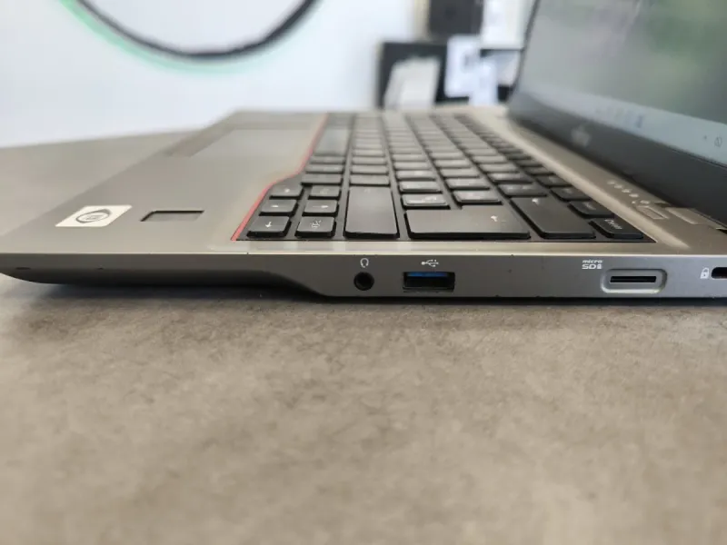 Fujitsu U7411 i5 11th Gen 16GB RAM 256GB SSD afbeelding 7