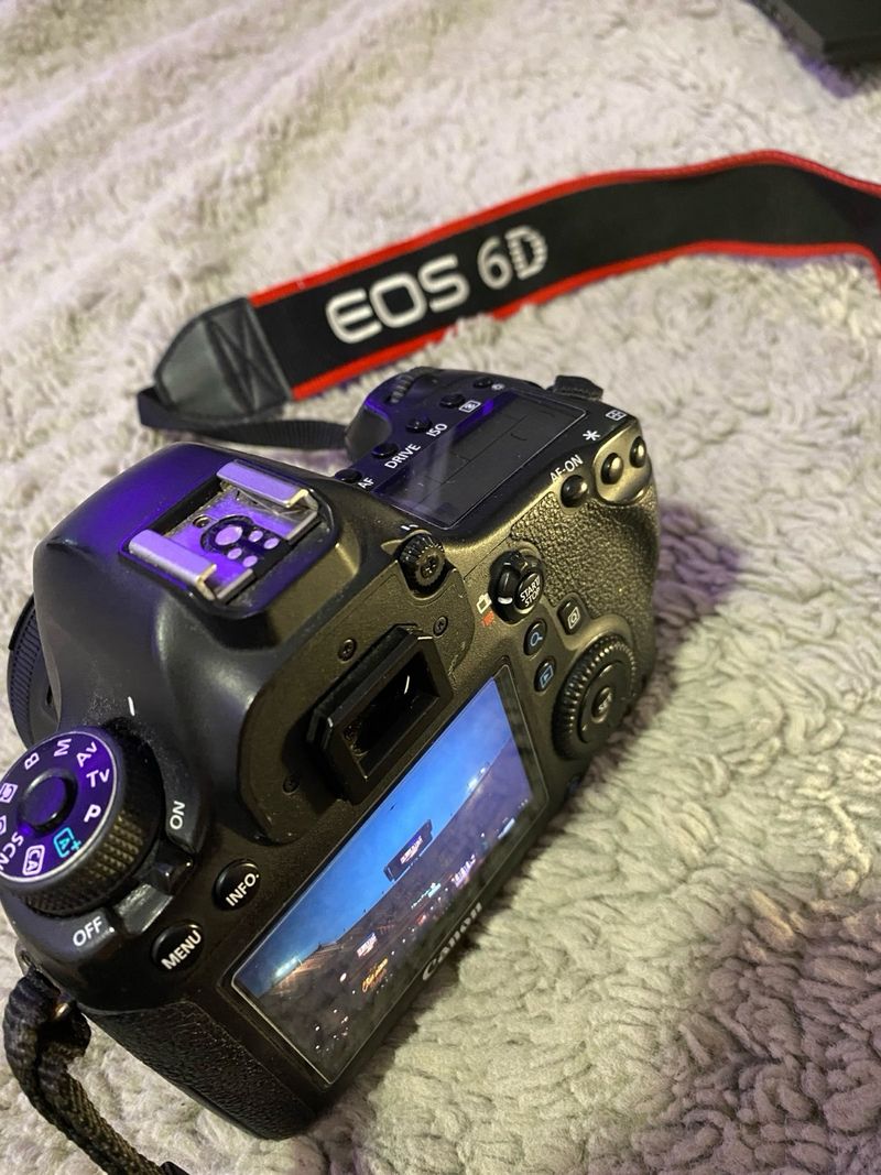 Canon EOS 6D + Canon 50mm f/1.8 STM (PRO) afbeelding 3