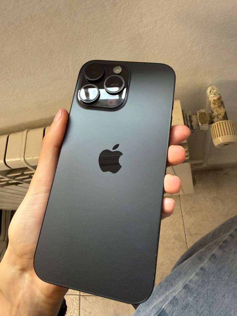 iPhone 16 Pro Max Negro 256GB