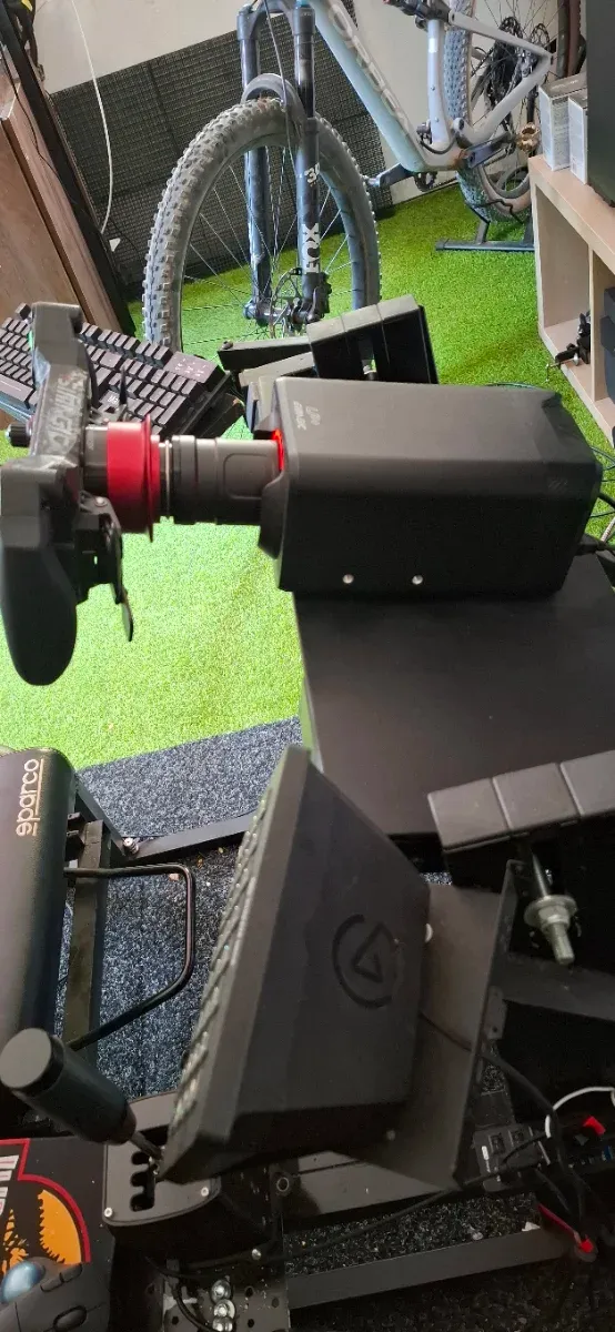 Simagic Evo Pro + GT Neo + Pedales DC3 afbeelding 2