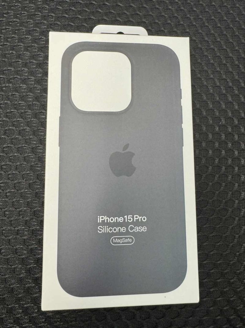 Funda Silicona iPhone 15 Pro MagSafe Apple afbeelding 5