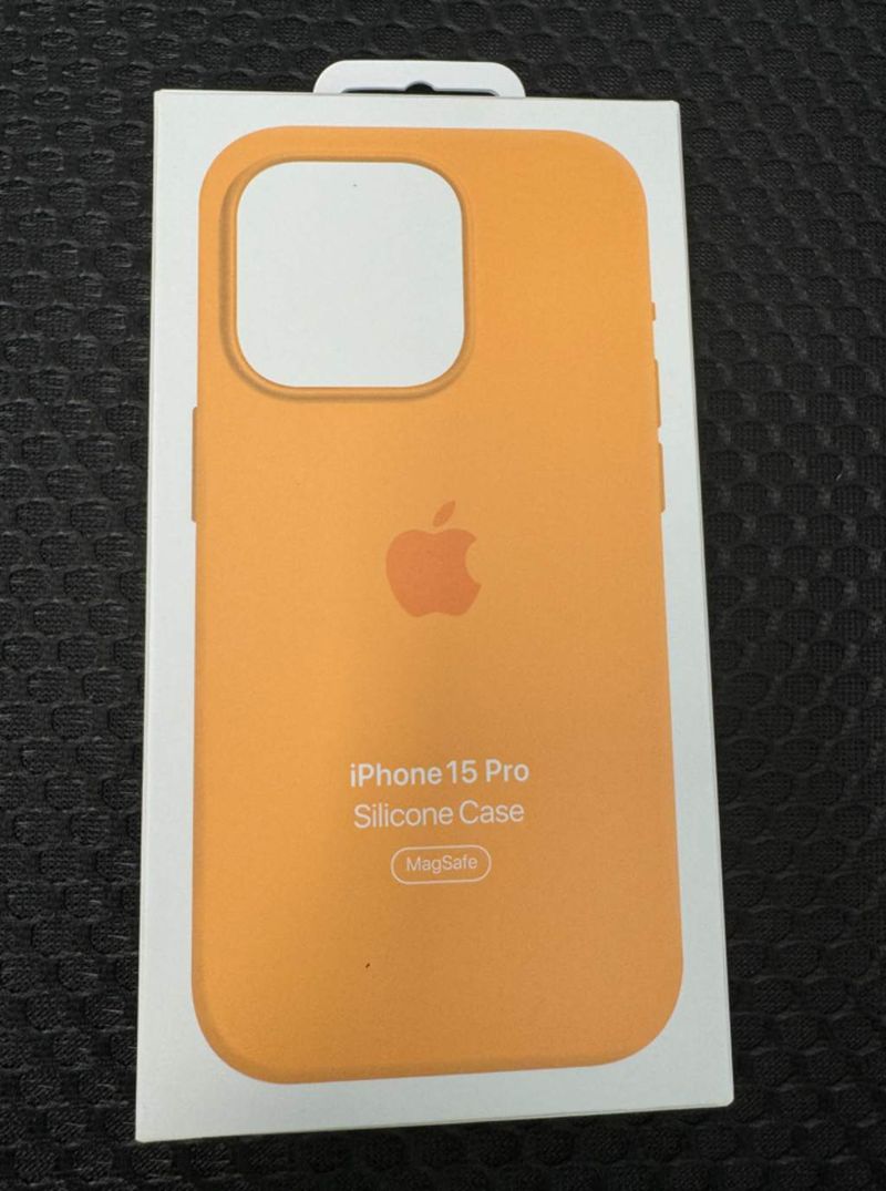 Funda Silicona iPhone 15 Pro MagSafe Apple afbeelding 2