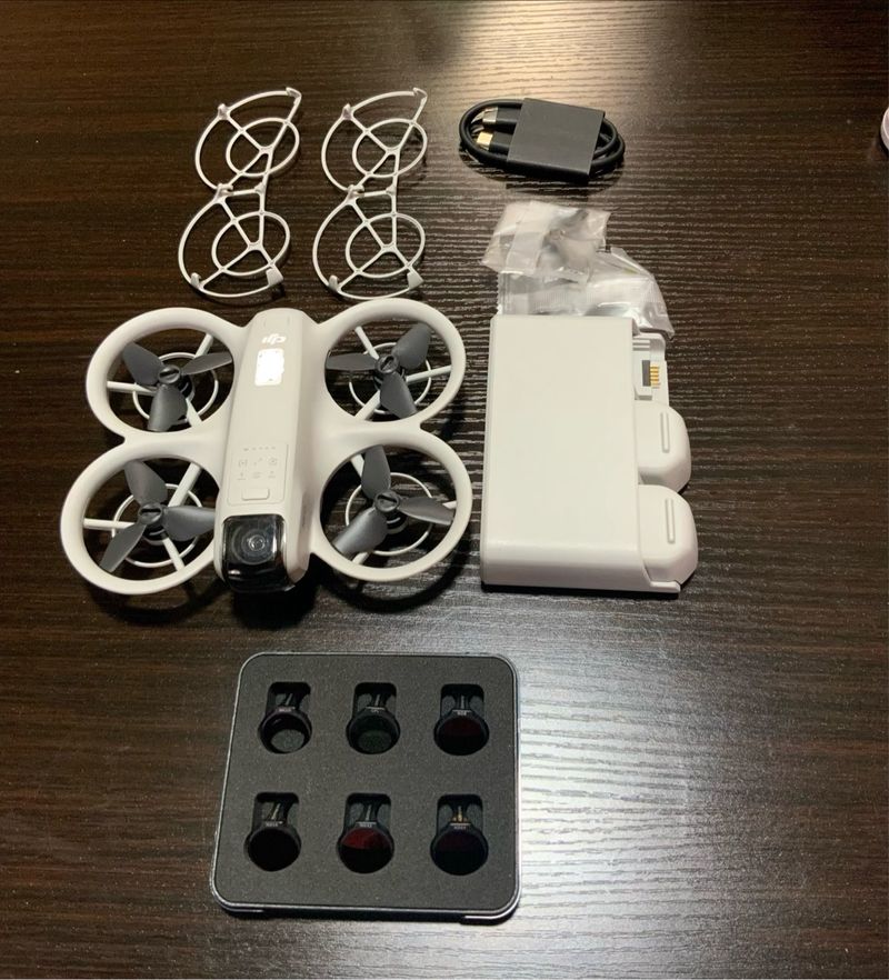 DJI Avata con 3 Baterías y Filtros ND
