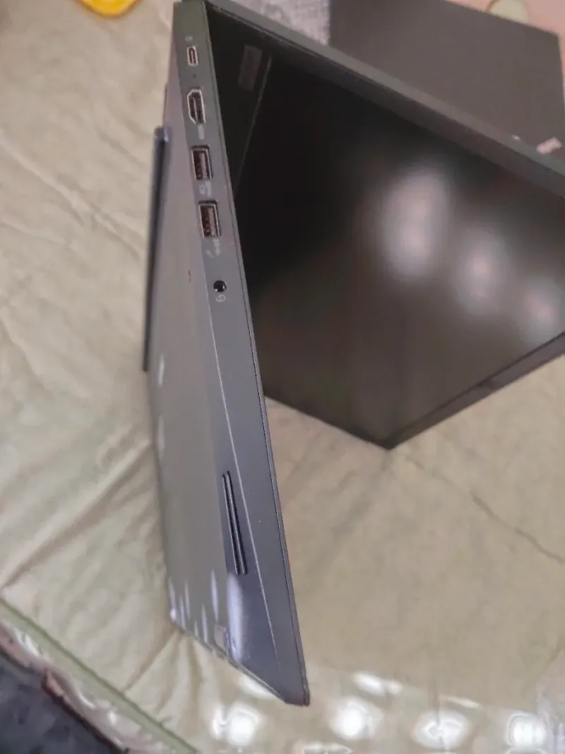 Lenovo i5-8ª Gen afbeelding 5