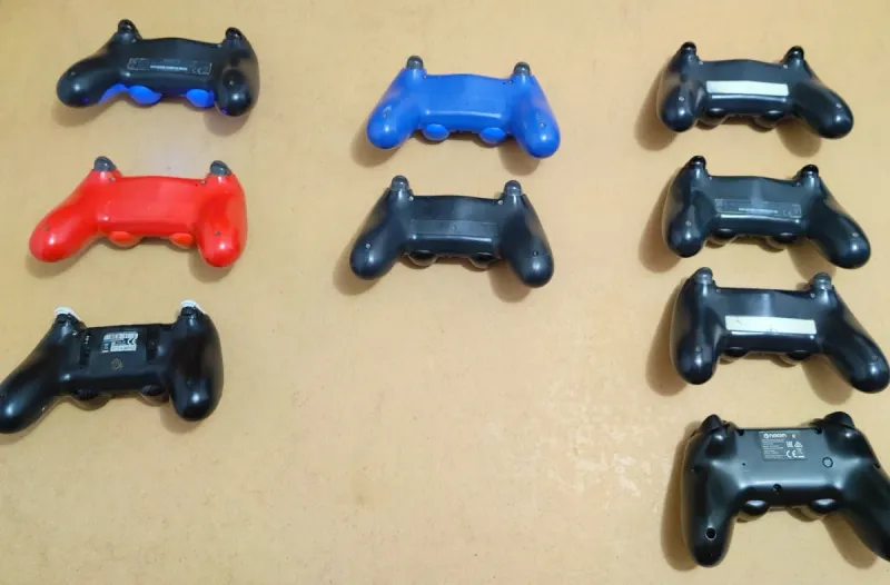 Lote 9 Mandos PS4 (PlayStation 4)leer todo! afbeelding 2