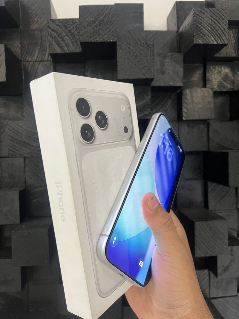 iPhone 17 Pro Max Plata afbeelding 3
