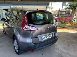 Renault Scenic 2011