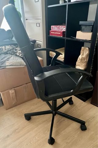 Silla de escritorio negra