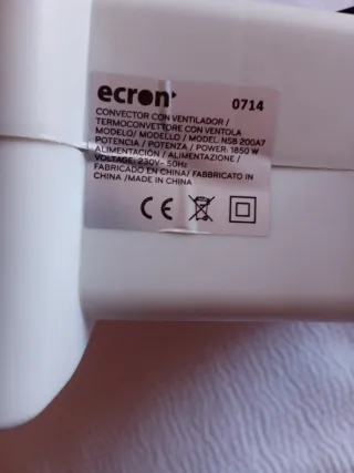 Calefactor y ventilador blanco