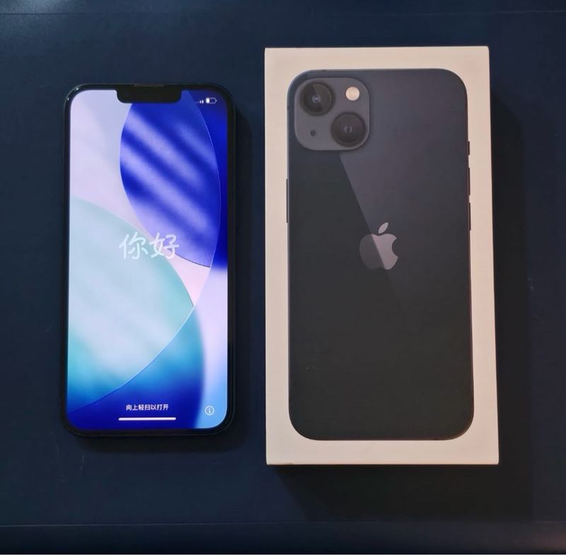 iPhone 13 Midnight 128GB