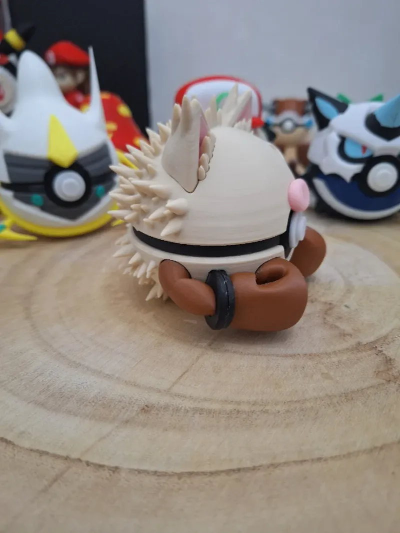 Figura coleccionable de Pokémon Primeape en formato de Pokeball afbeelding 2