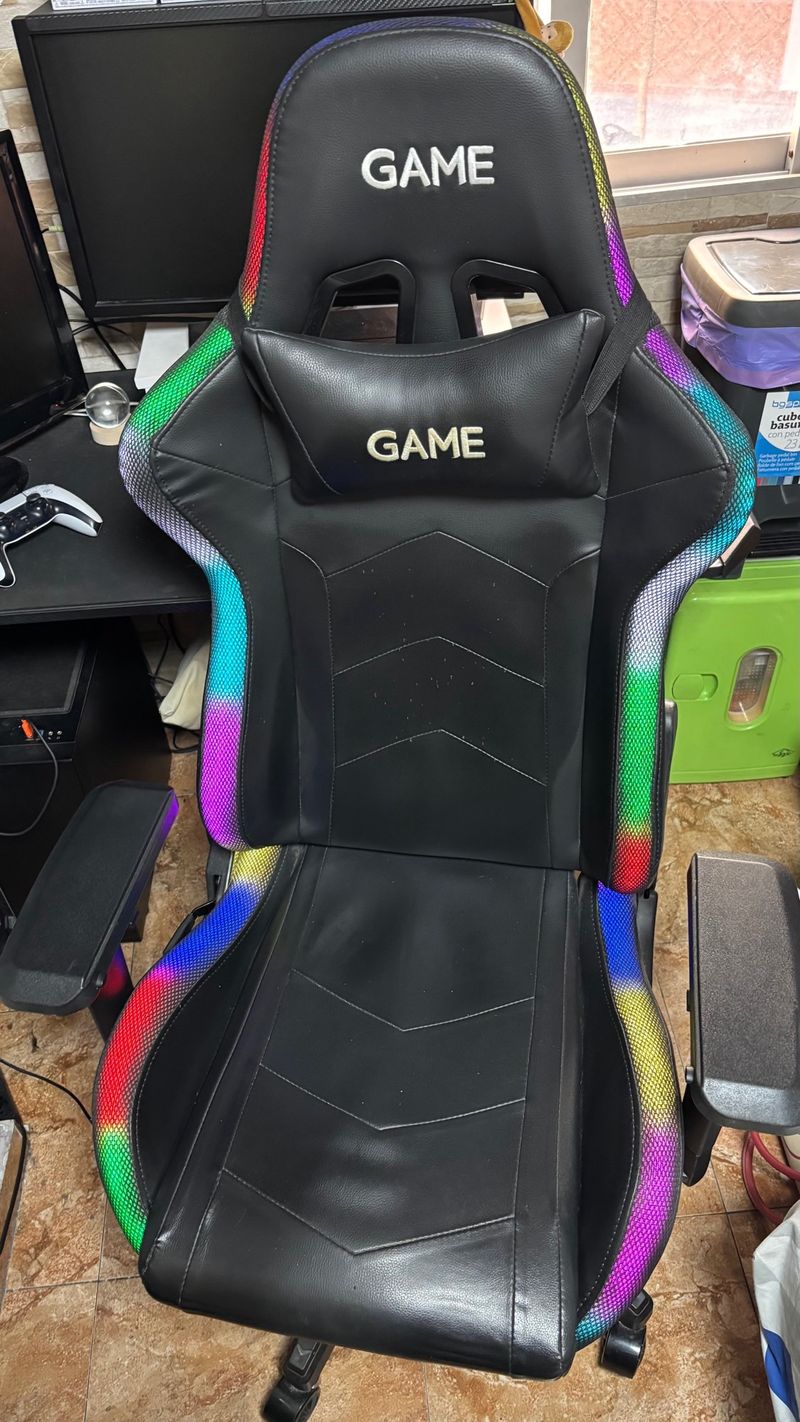 Silla Gamer Negra con Luces LED RGB