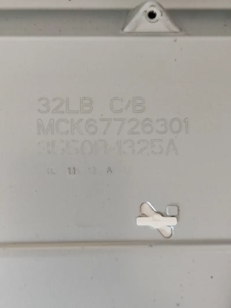 TV LG 32'' ROTA - No funciona afbeelding 9