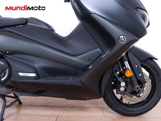 YAMAHA T-MAX 560
