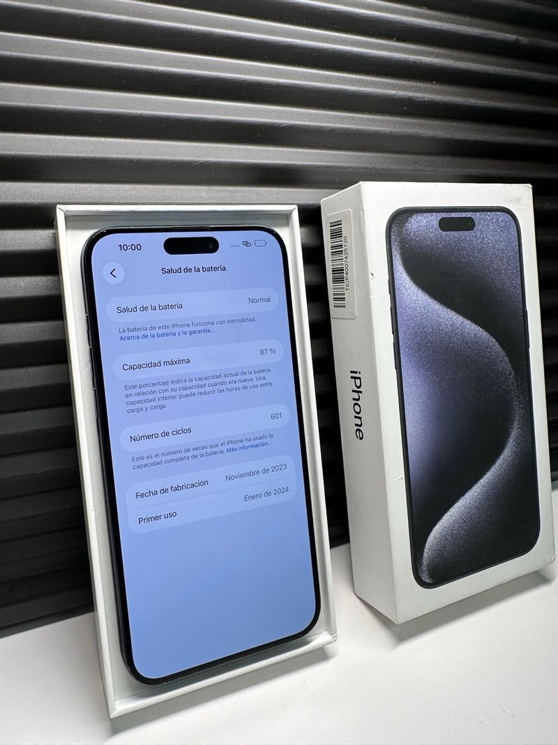 iPhone 15 Pro Max 256GB Azul Marino afbeelding 3