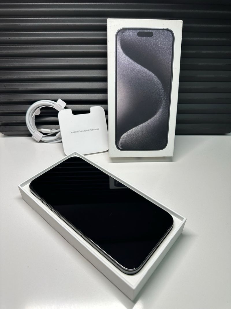 iPhone 15 Pro Max 256GB Space Gray afbeelding 3